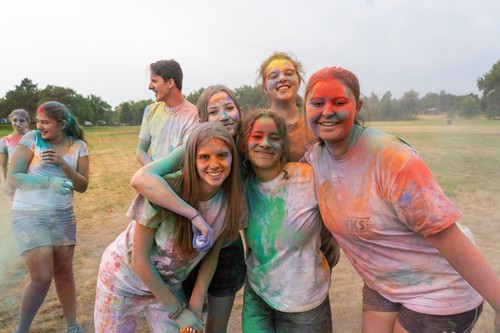 An image that portrays One Hope's teen ministry