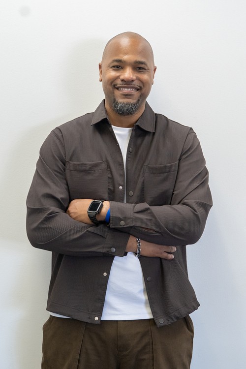 Pastor Damon Davis
